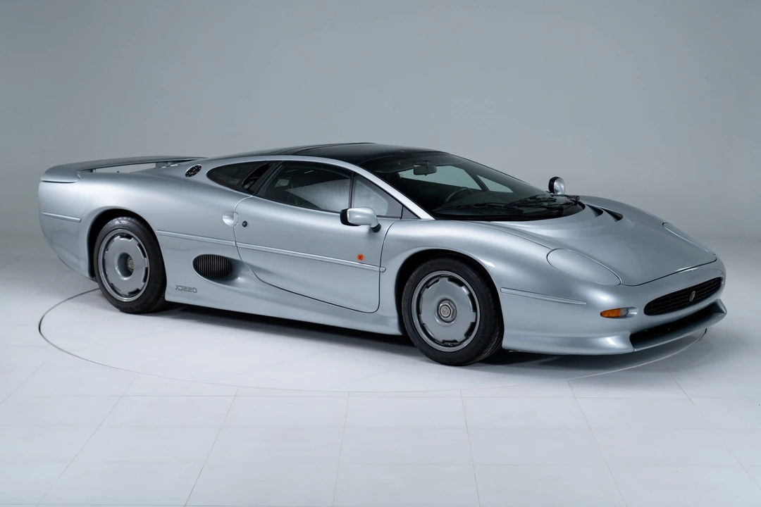 1993 Jaguar XJ220 - Image 9 of 31