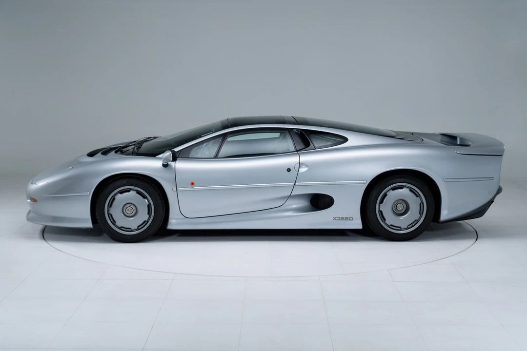 1993 Jaguar XJ220 - Image 3 of 31