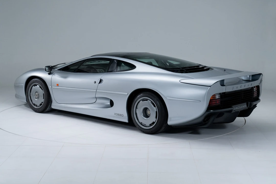 1993 Jaguar XJ220 - Image 4 of 31