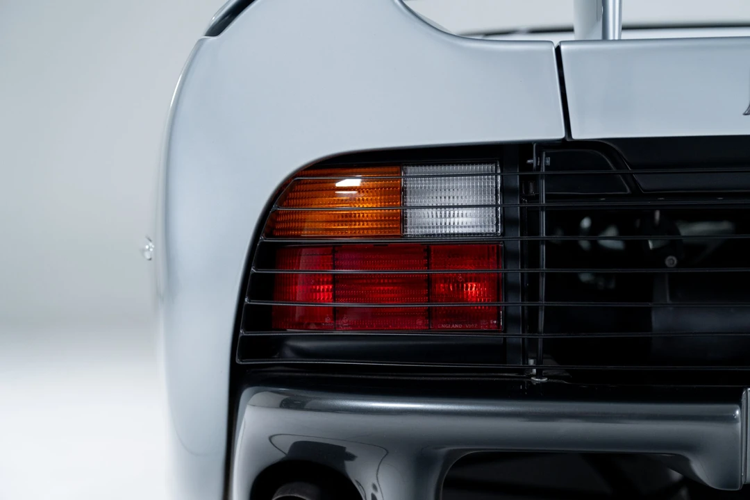 1993 Jaguar XJ220 - Image 19 of 31