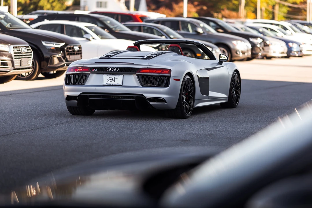 2018 Audi 4S R8 - Image 25 of 31