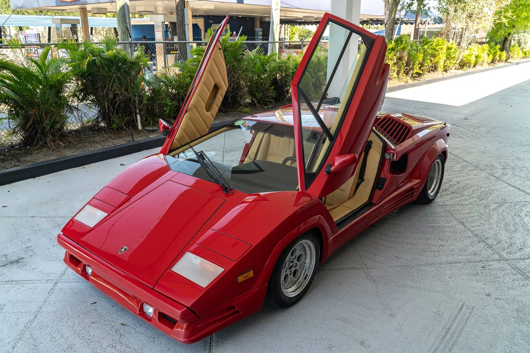 1990 Lamborghini Countach 25th Anniversary Edition - Image 19 of 31