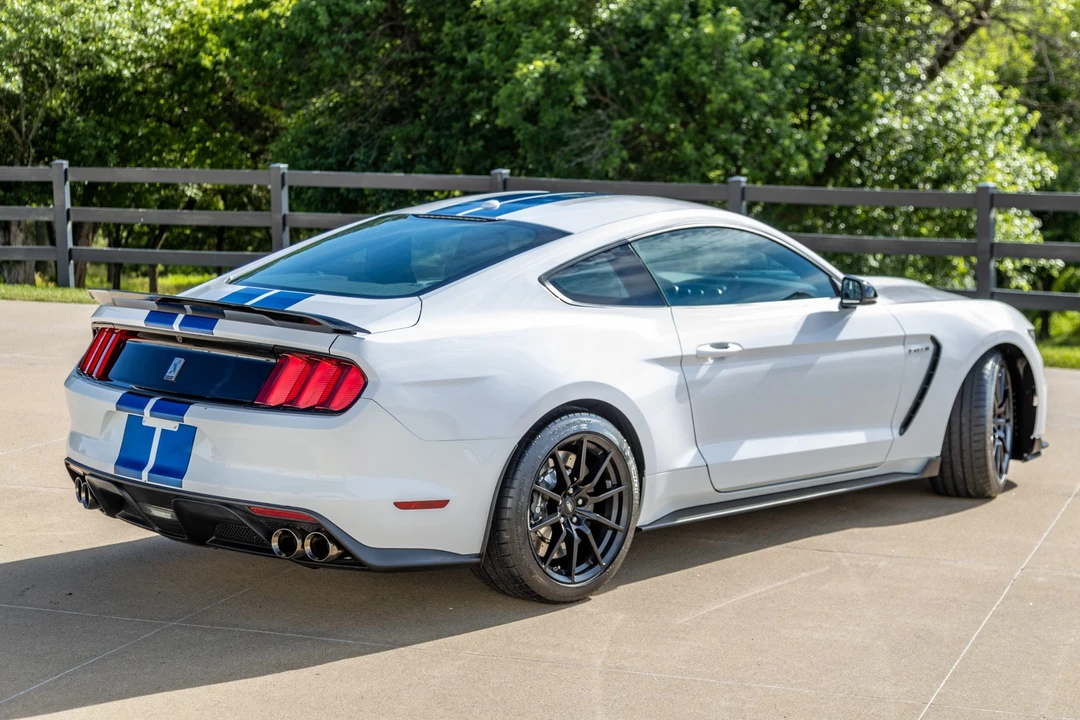 2017 Ford S550 Shelby Mustang GT350 - Image 8 of 31