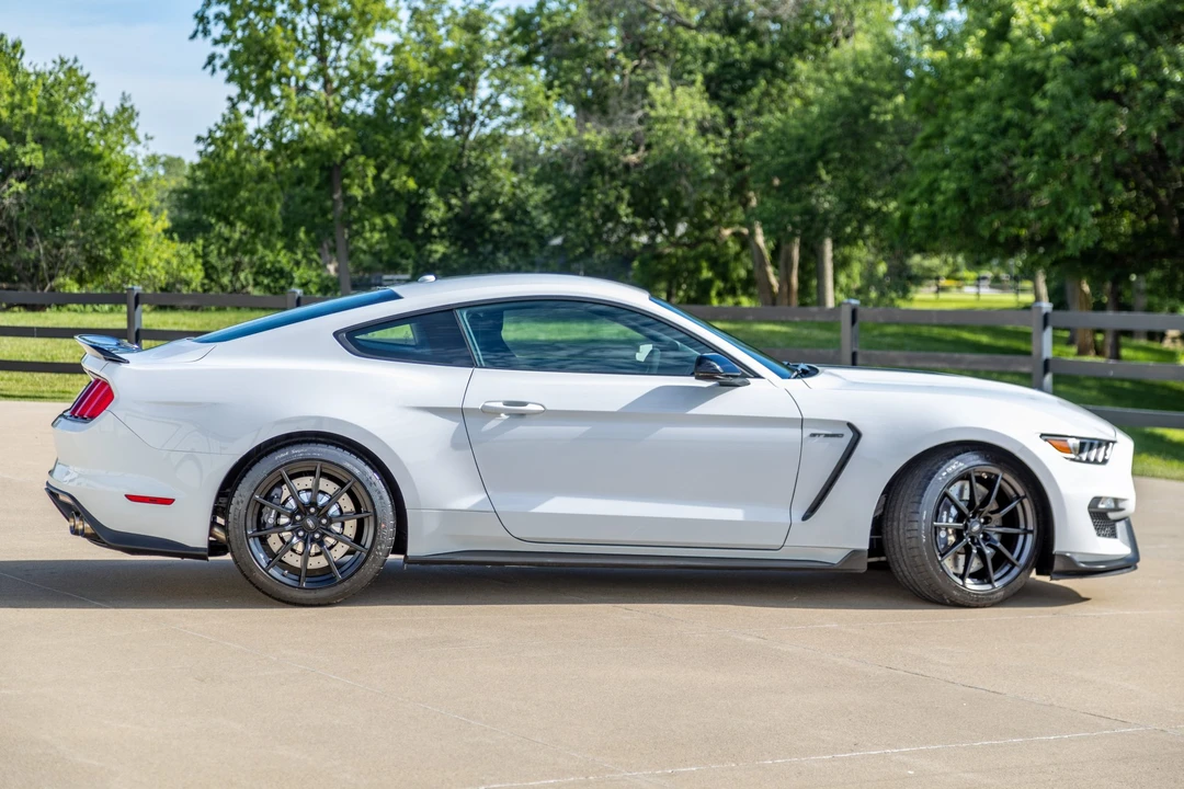 2017 Ford S550 Shelby Mustang GT350 - Image 9 of 31