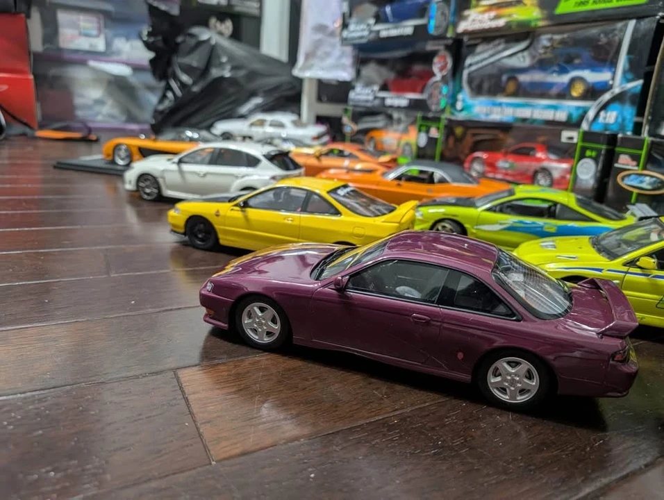 Parts & Memorabilia Scale Models - Image 6 of 8