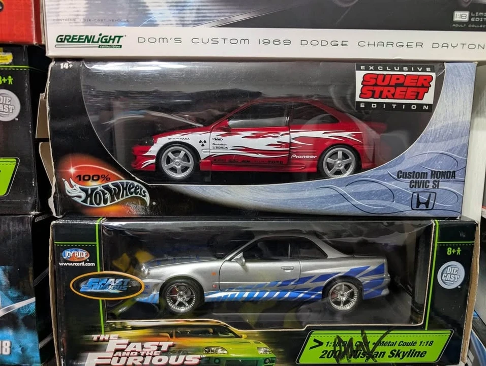 Parts & Memorabilia Scale Models - Image 3 of 8