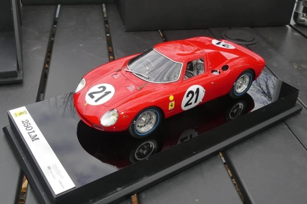 Parts & Memorabilia Scale Models - Image 3 of 5