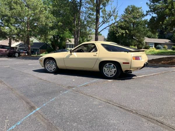 1982 Porsche 928 - Image 3 of 5