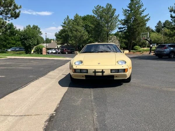 1982 Porsche 928 - Image 5 of 5