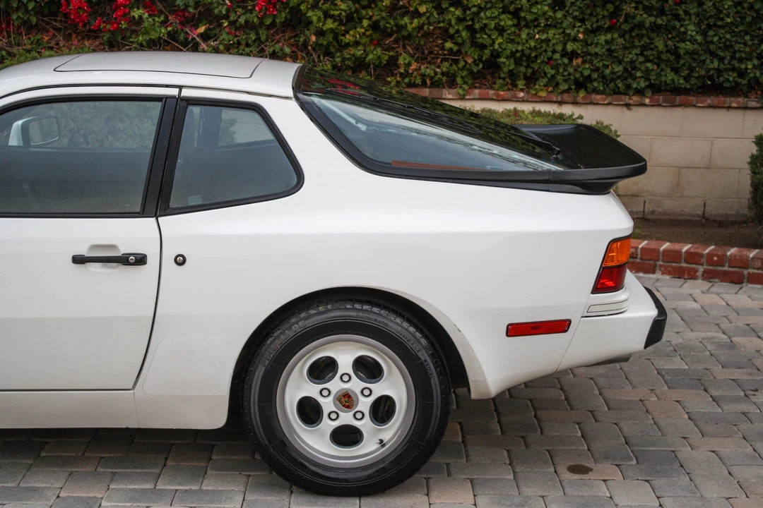 1983 Porsche 944 - Image 27 of 31