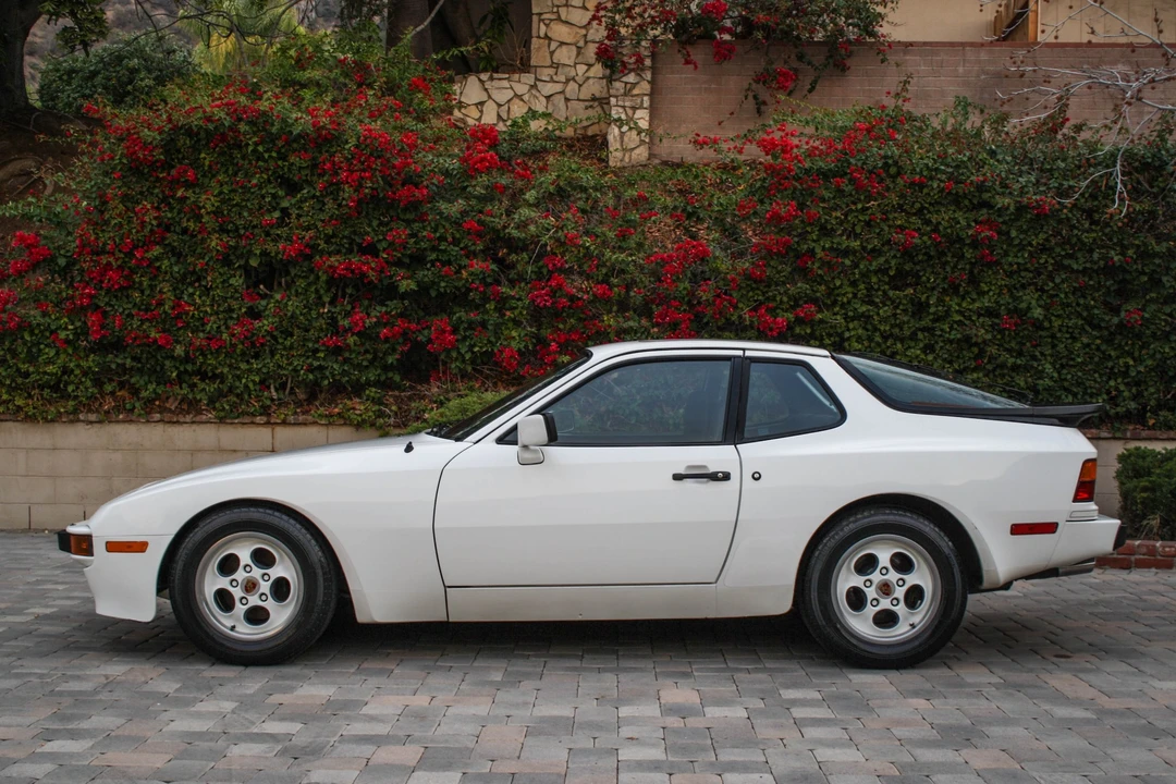 1983 Porsche 944 - Image 10 of 31
