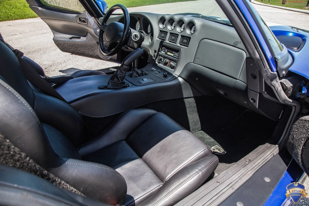 1997 Dodge Viper GTS 2nd Gen - Image 10 of 26