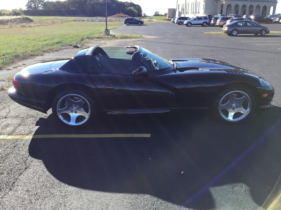 1999 Dodge Viper 2nd Gen - Image 17 of 31
