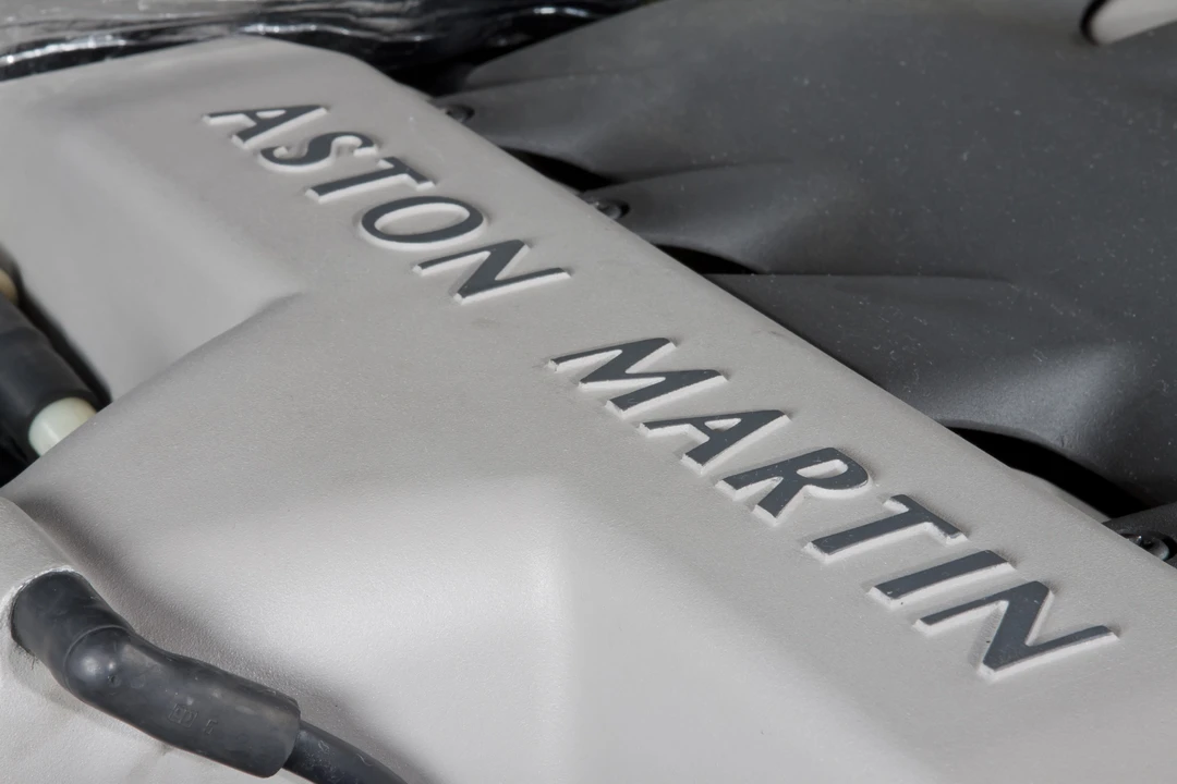 2003 Aston Martin Vanquish 1st Gen - Image 28 of 31