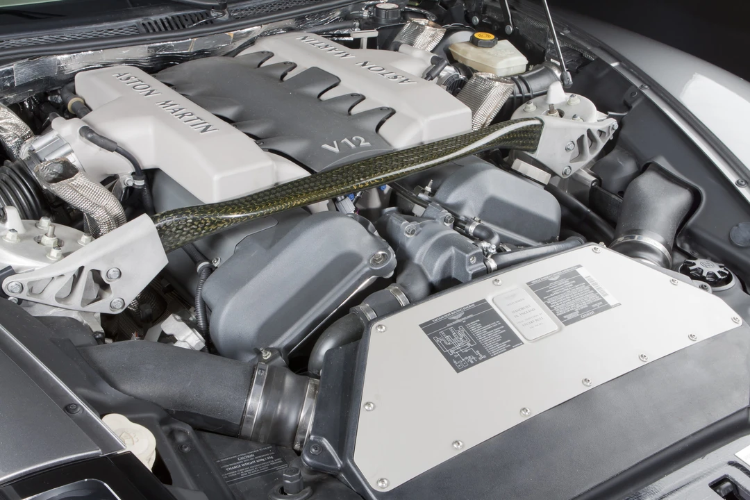 2003 Aston Martin Vanquish 1st Gen - Image 27 of 31