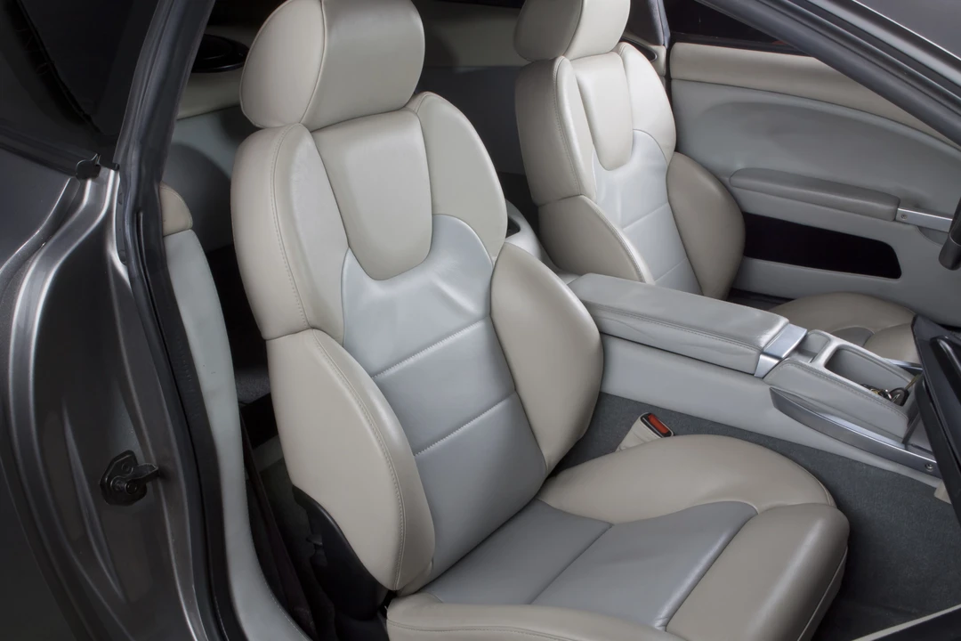 2003 Aston Martin Vanquish 1st Gen - Image 18 of 31