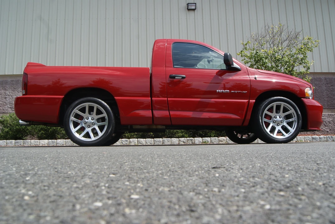 2005 Dodge Ram SRT-10 3rd Gen - Image 9 of 31