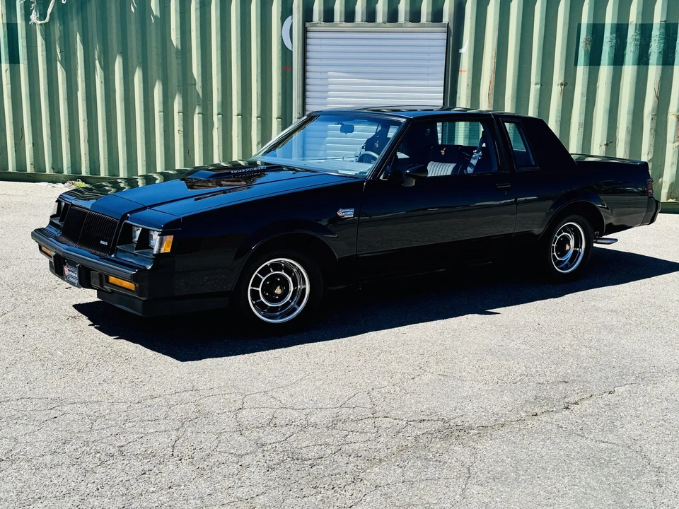 1987 Buick Grand National - Image 2 of 31