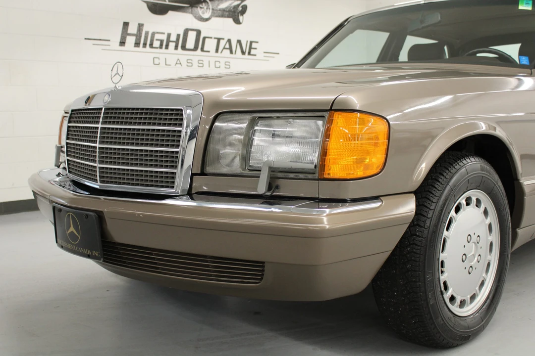 1988 Mercedes-Benz W126 S-Class Sedan - Image 24 of 31