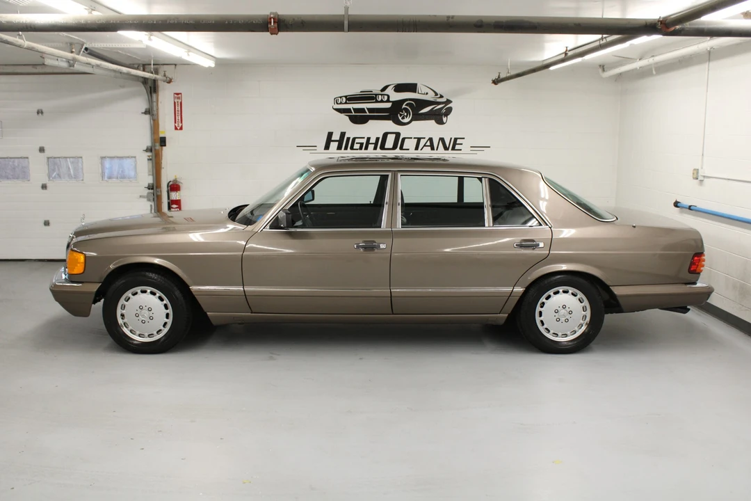 1988 Mercedes-Benz W126 S-Class Sedan - Image 6 of 31