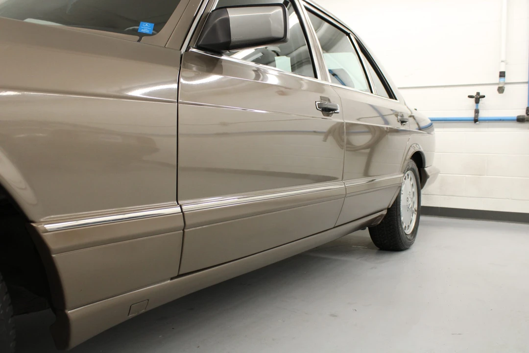 1988 Mercedes-Benz W126 S-Class Sedan - Image 28 of 31