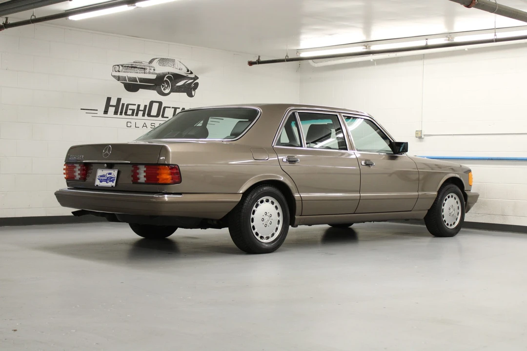1988 Mercedes-Benz W126 S-Class Sedan - Image 14 of 31
