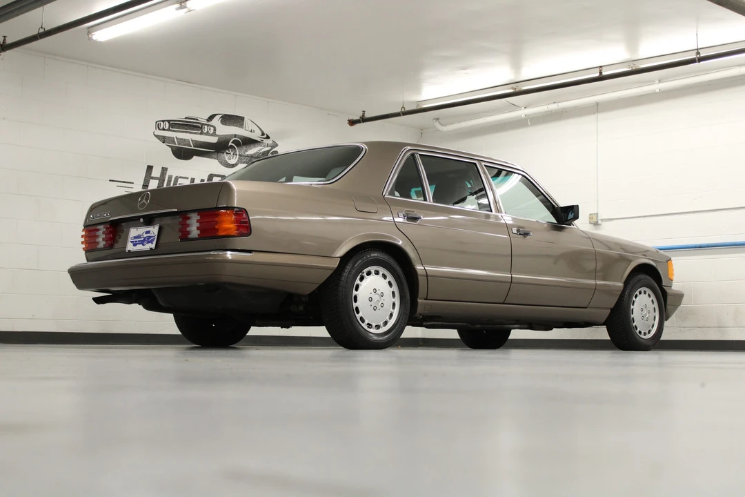 1988 Mercedes-Benz W126 S-Class Sedan - Image 15 of 31