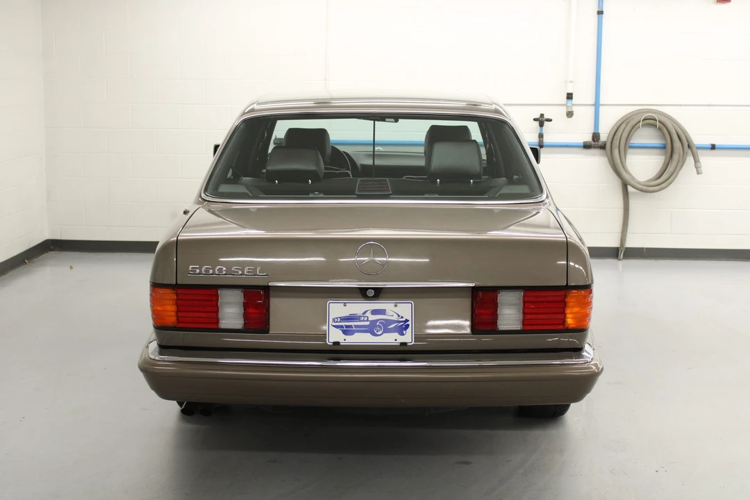 1988 Mercedes-Benz W126 S-Class Sedan - Image 9 of 31