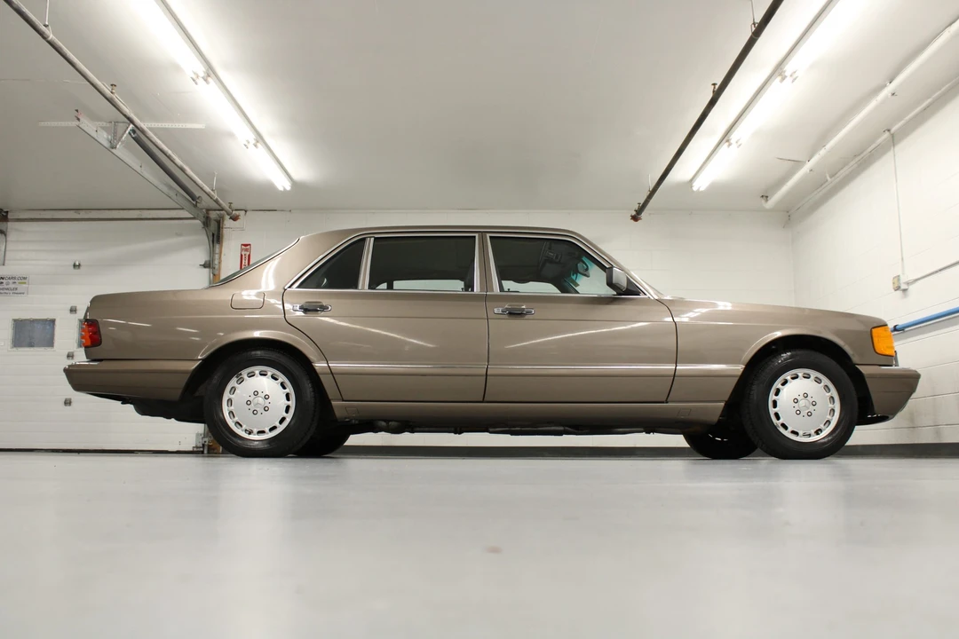 1988 Mercedes-Benz W126 S-Class Sedan - Image 18 of 31