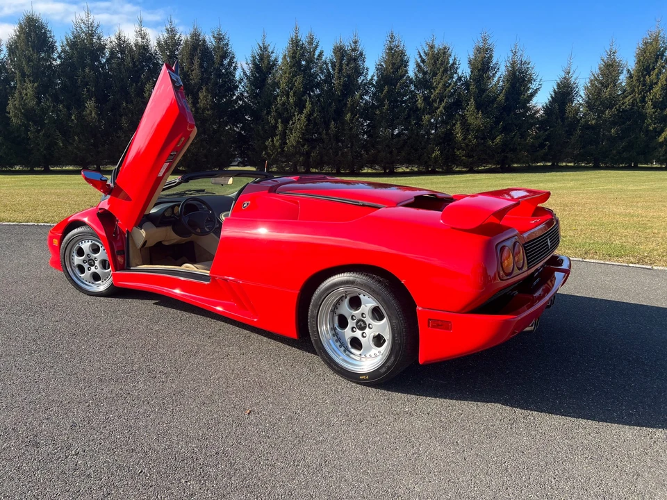 1997 Lamborghini Diablo VT - Image 23 of 31