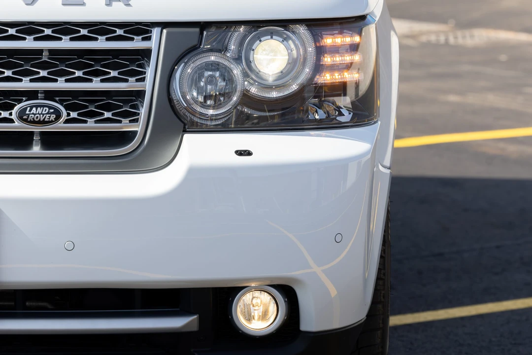 2011 Land Rover Range Rover L322 - Image 12 of 31