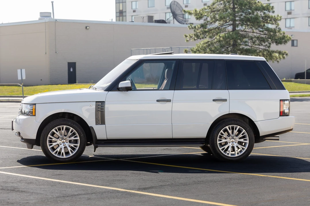 2011 Land Rover Range Rover L322 - Image 8 of 31