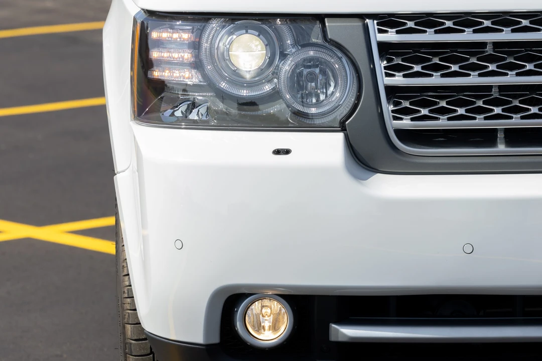 2011 Land Rover Range Rover L322 - Image 11 of 31