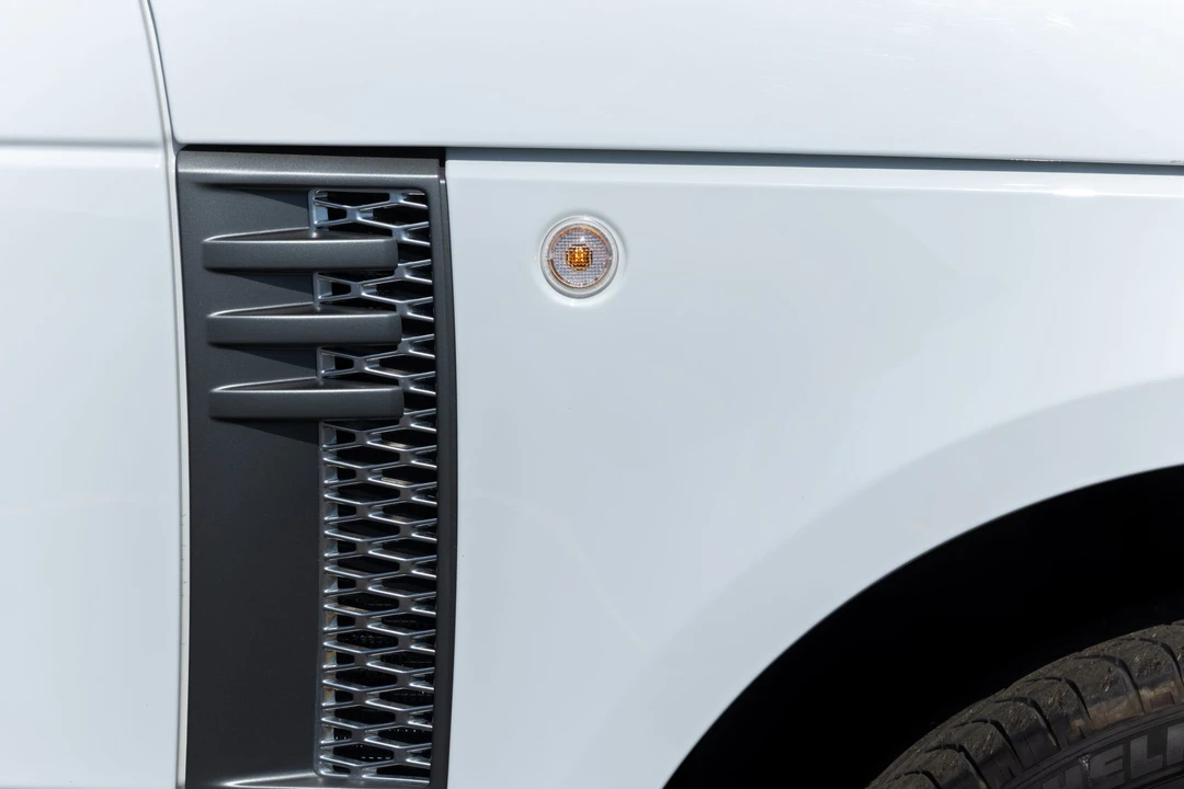 2011 Land Rover Range Rover L322 - Image 20 of 31