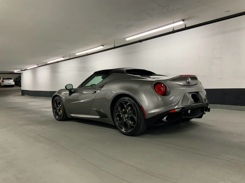 2016 Alfa Romeo 4C Spider - Image 10 of 31