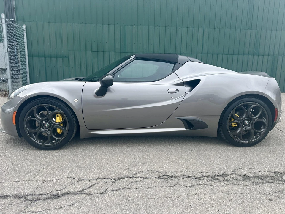 2016 Alfa Romeo 4C Spider - Image 11 of 31