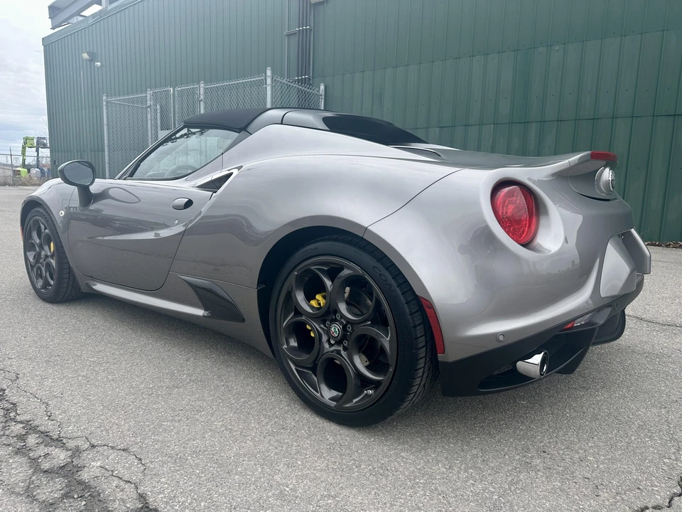 2016 Alfa Romeo 4C Spider - Image 10 of 31