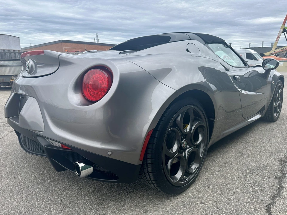 2016 Alfa Romeo 4C Spider - Image 8 of 31
