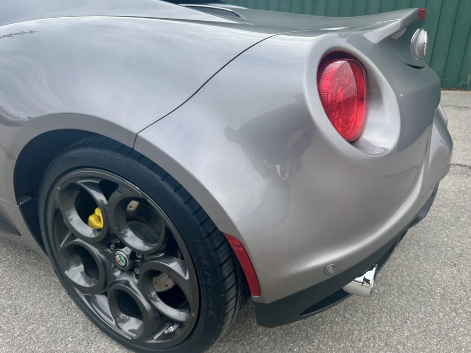 2016 Alfa Romeo 4C Spider - Image 14 of 31