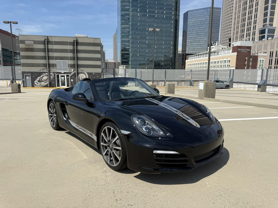 2016 Porsche 981 Boxster - Image 17 of 31