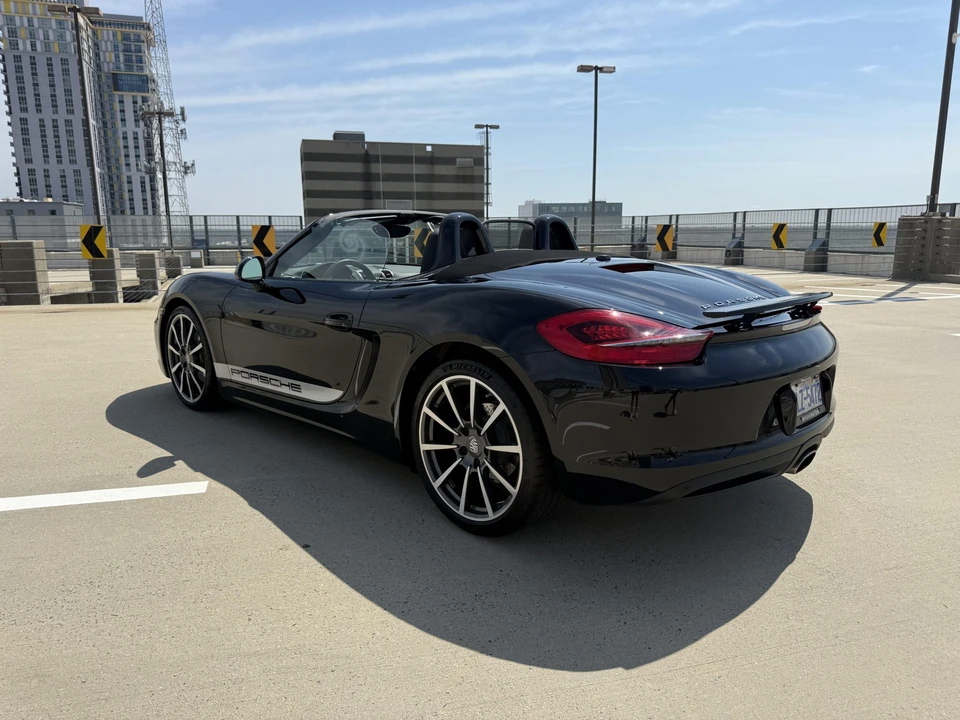 2016 Porsche 981 Boxster - Image 8 of 31