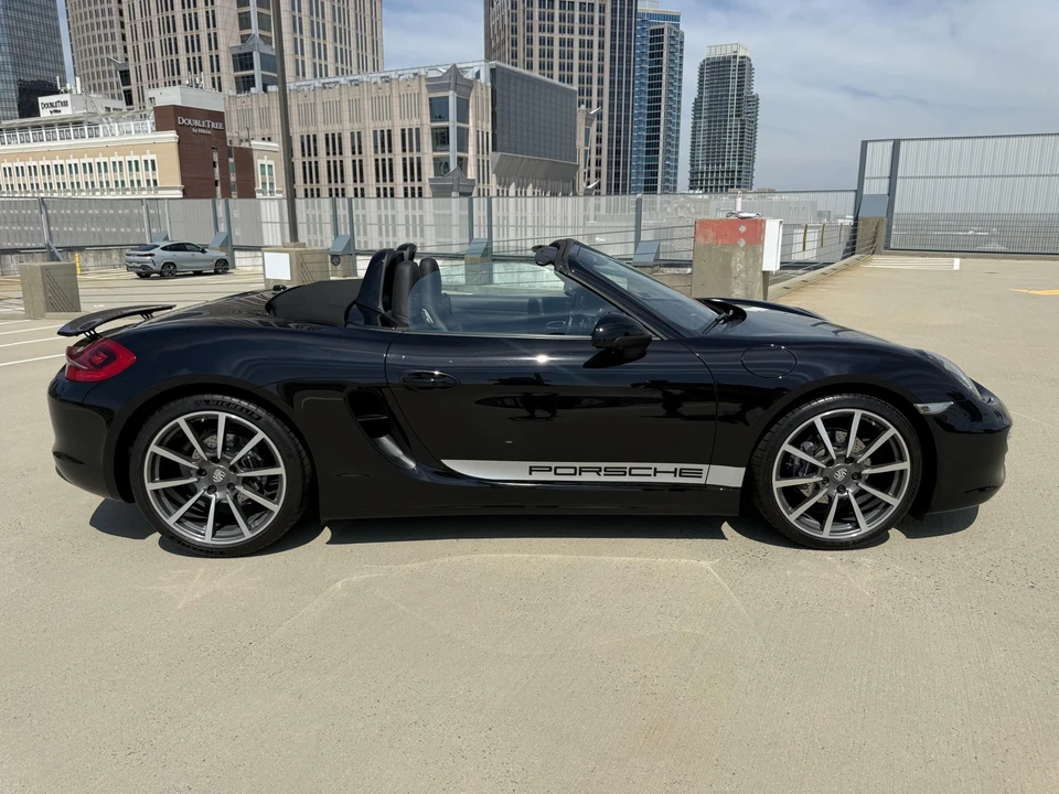 2016 Porsche 981 Boxster - Image 14 of 31