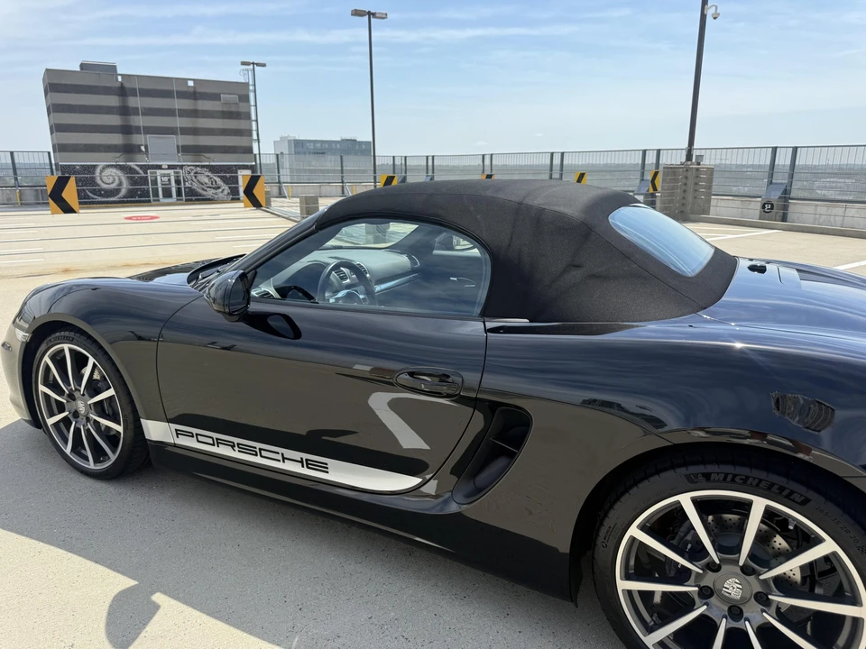 2016 Porsche 981 Boxster - Image 29 of 31
