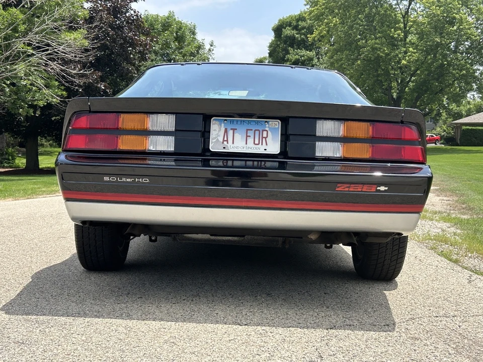 1984 Chevrolet Camaro IROC-Z & Z28 3rd Gen - Image 28 of 31