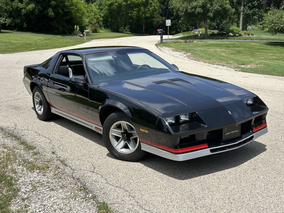 1984 Chevrolet Camaro IROC-Z & Z28 3rd Gen - Image 13 of 31