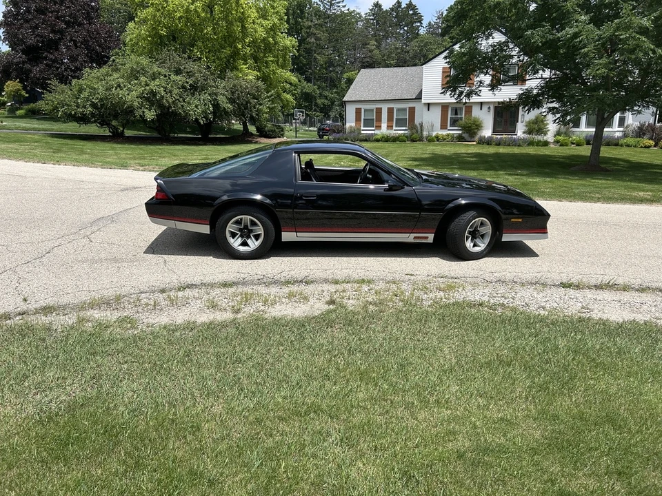 1984 Chevrolet Camaro IROC-Z & Z28 3rd Gen - Image 14 of 31