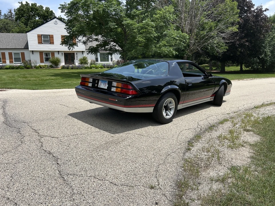 1984 Chevrolet Camaro IROC-Z & Z28 3rd Gen - Image 21 of 31