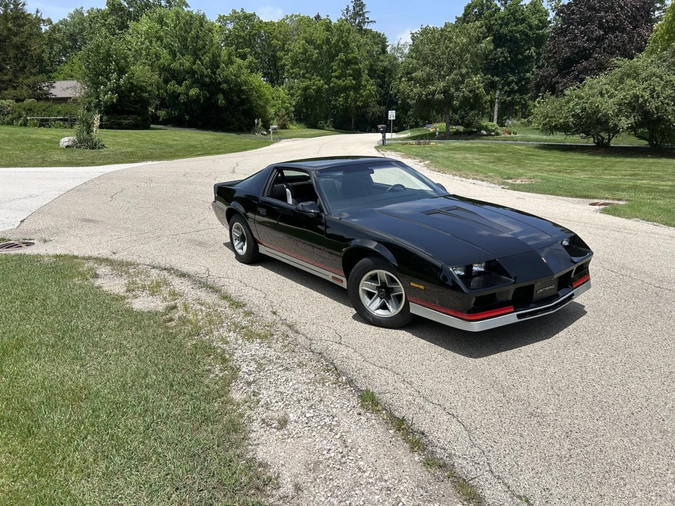 1984 Chevrolet Camaro IROC-Z & Z28 3rd Gen - Image 8 of 31