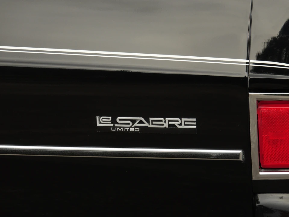1985 Buick LeSabre - Image 25 of 31