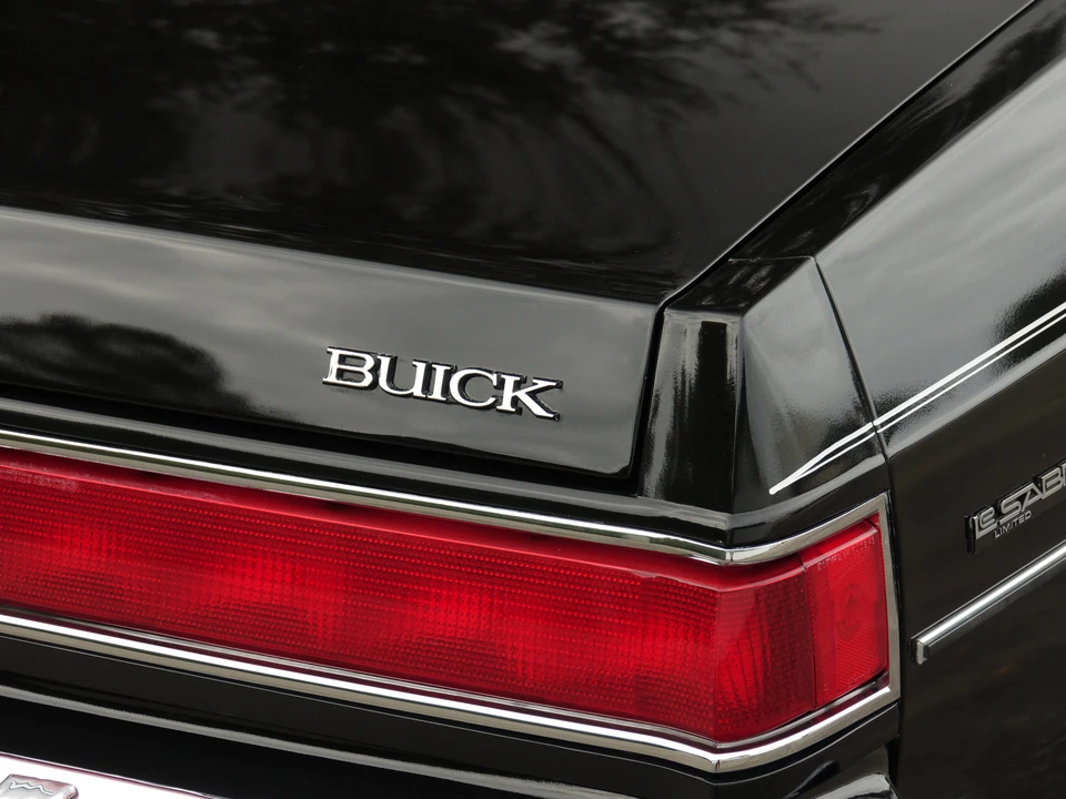 1985 Buick LeSabre - Image 21 of 31